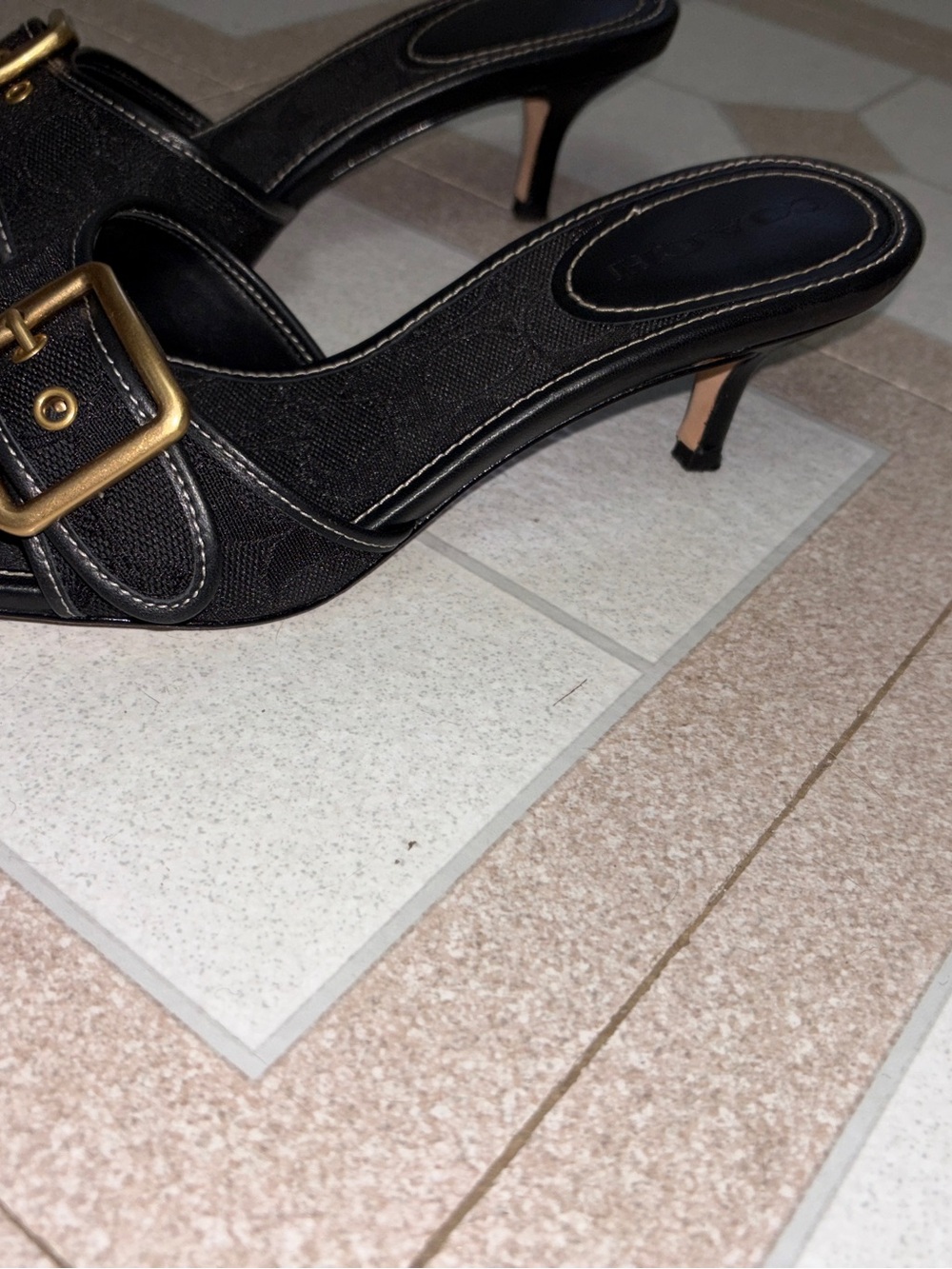 Coach heels - Picture 3 of 6